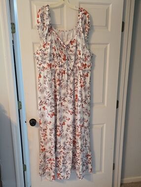 White Floral Maxi Dress with Rust and Gray Print Sz 22/24